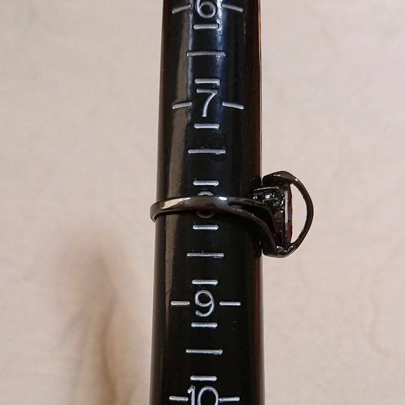 2/$30 🌸 Marquise cut topaz ring - Picture 3 of 13